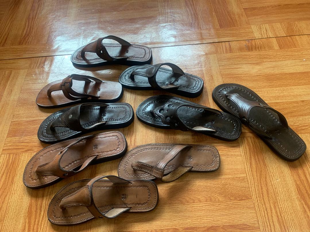 Leather sandals 3